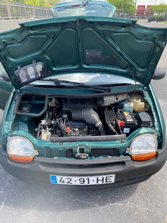 1996 Renault - Image 15 of 16