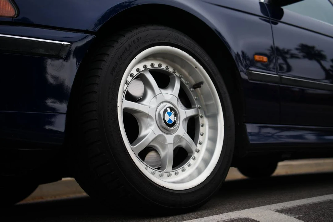 1997 BMW E39 540i - Image 6 of 18