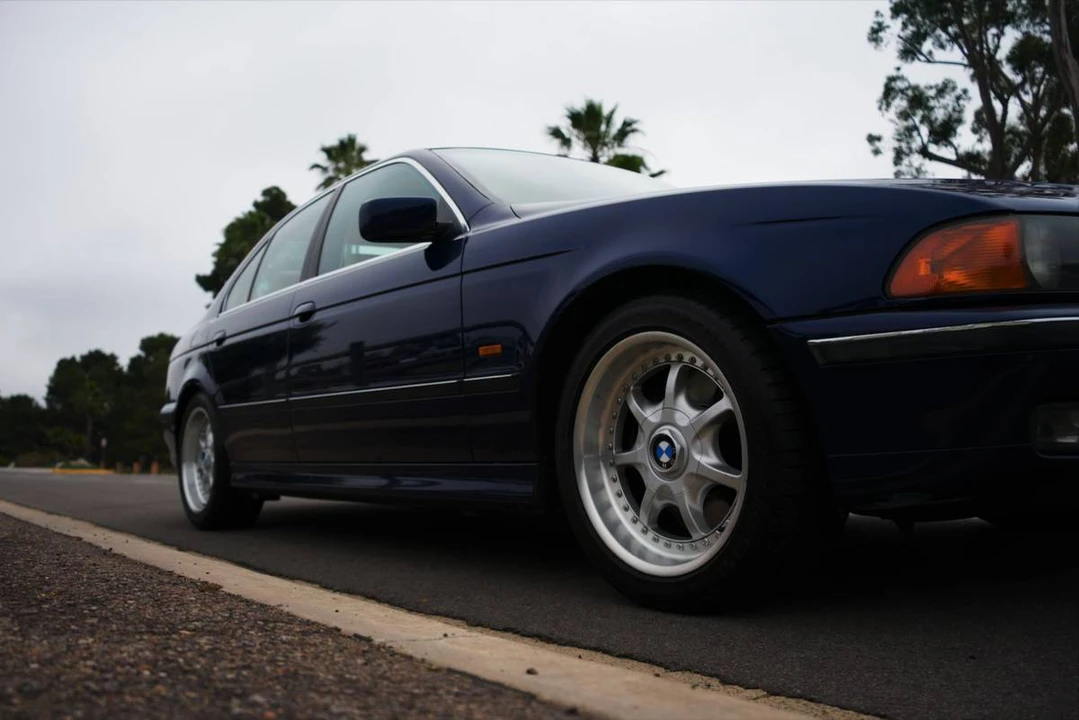 1997 BMW E39 540i - Image 2 of 18