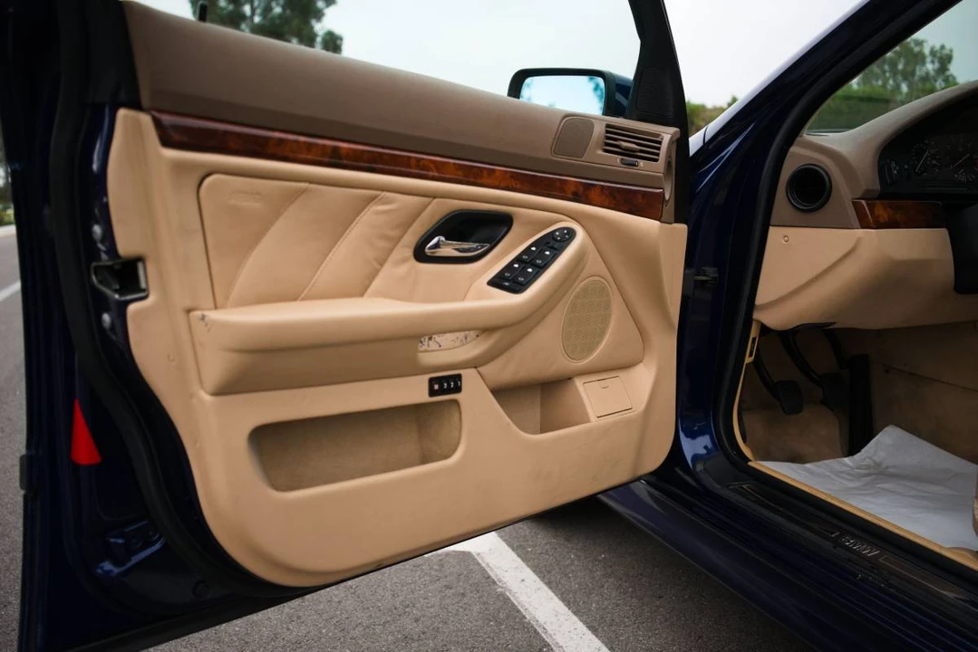 1997 BMW E39 540i - Image 10 of 18