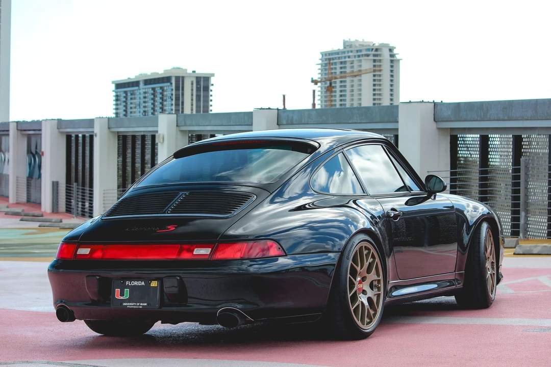 1997 Porsche 993 Carrera 4S - Image 12 of 15