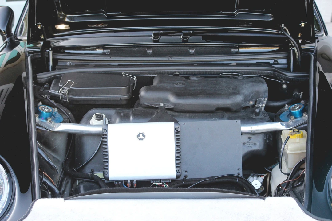 1997 Porsche 993 Carrera 4S - Image 9 of 15
