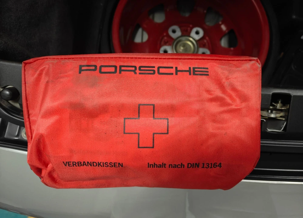 1997 Porsche 993 Carrera - Image 24 of 31
