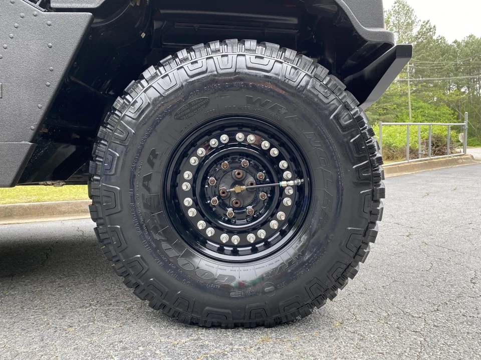 1997 Hummer Hummer H1 - Image 28 of 31