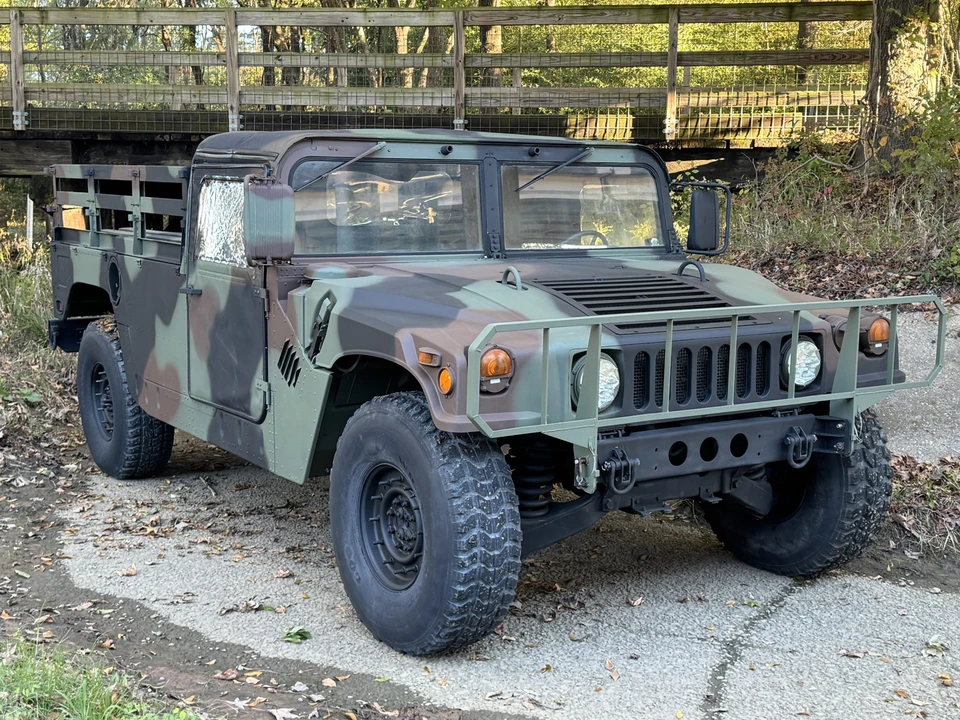 1997 Hummer HMMWV - Image 2 of 31