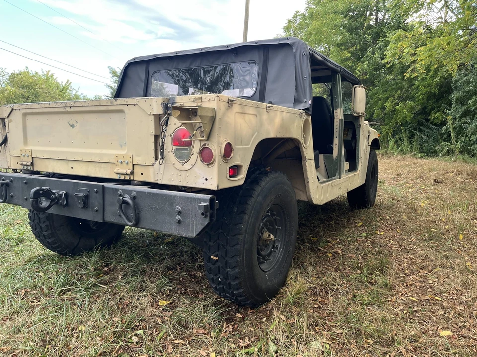 1997 Hummer HMMWV - Image 10 of 31