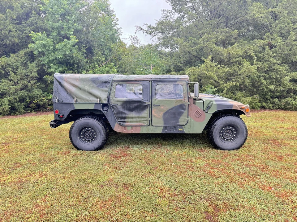 1997 Hummer HMMWV - Image 12 of 31