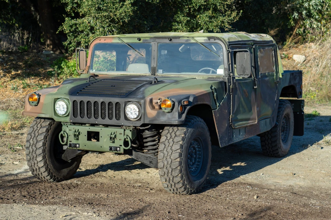 1997 Hummer HMMWV - Image 5 of 31