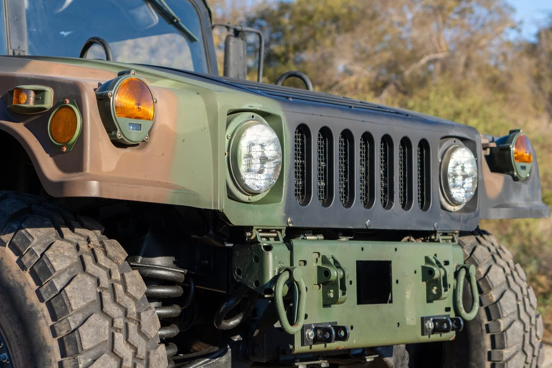 1997 Hummer HMMWV - Image 11 of 31