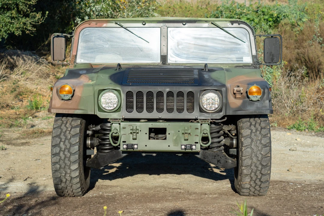 1997 Hummer HMMWV - Image 3 of 31