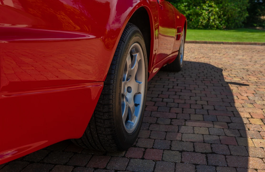 1997 Aston Martin Vantage (1993-2000) - Image 15 of 31