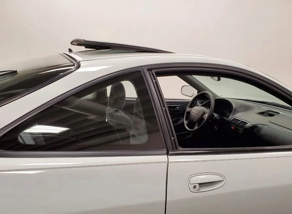 1997 Acura Integra 3rd Gen - Image 2 of 5