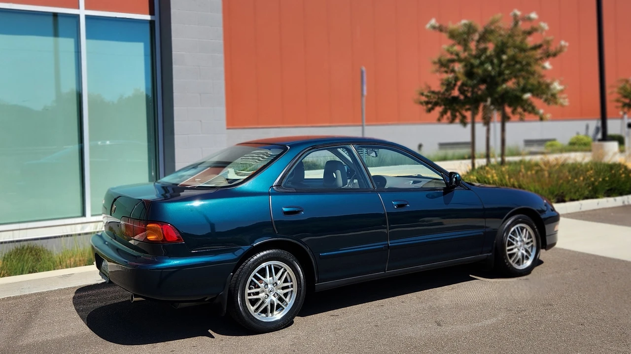 1997 Acura Integra 3rd Gen - Image 12 of 31
