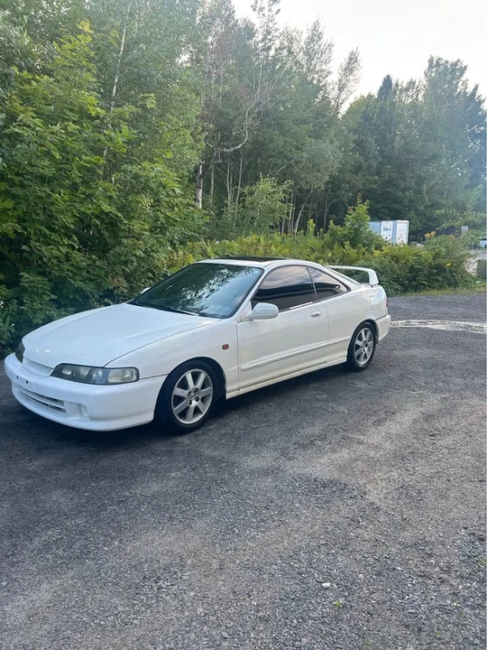 1997 Acura Integra 3rd Gen - Image 2 of 10