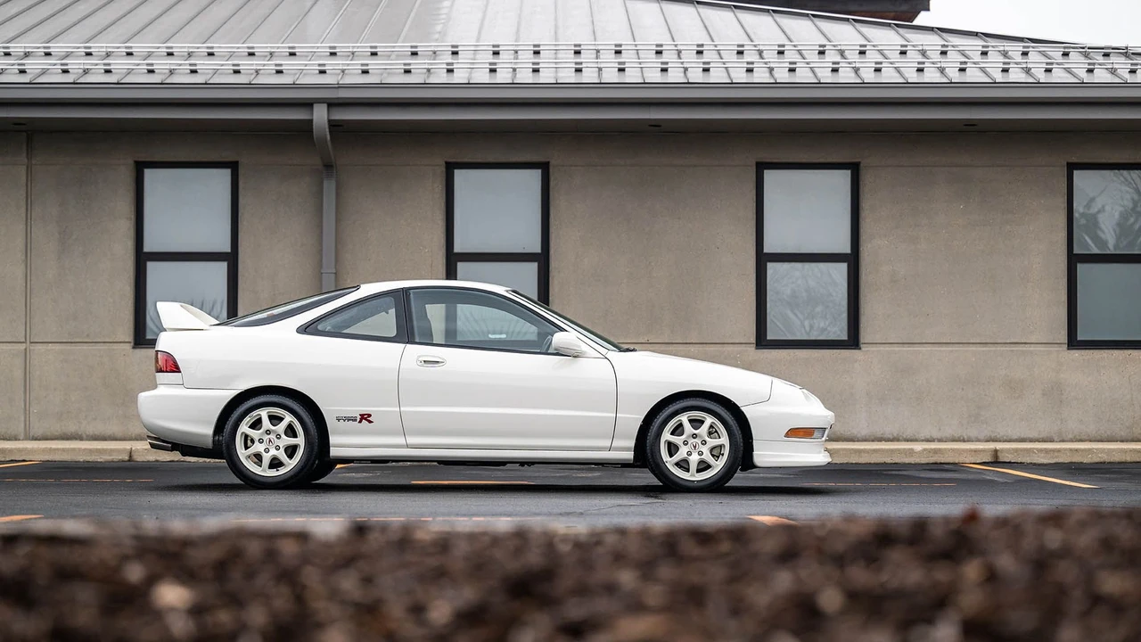 1997 Acura Integra Type R 3rd Gen - Image 17 of 31