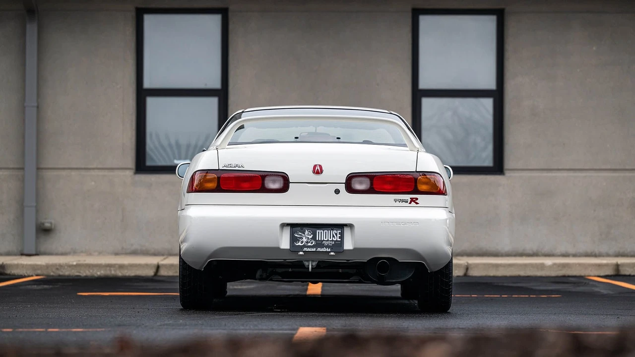 1997 Acura Integra Type R 3rd Gen - Image 15 of 31