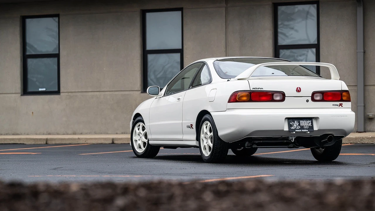 1997 Acura Integra Type R 3rd Gen - Image 10 of 31