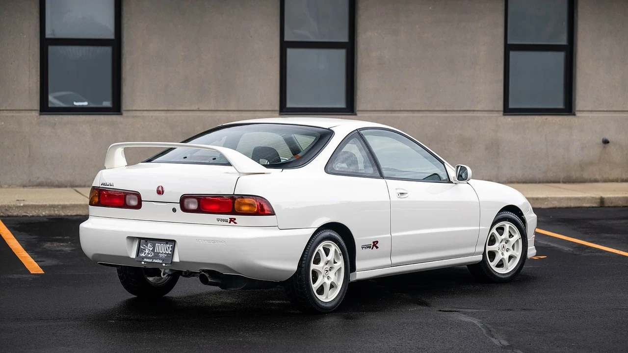 1997 Acura Integra Type R 3rd Gen - Image 19 of 31