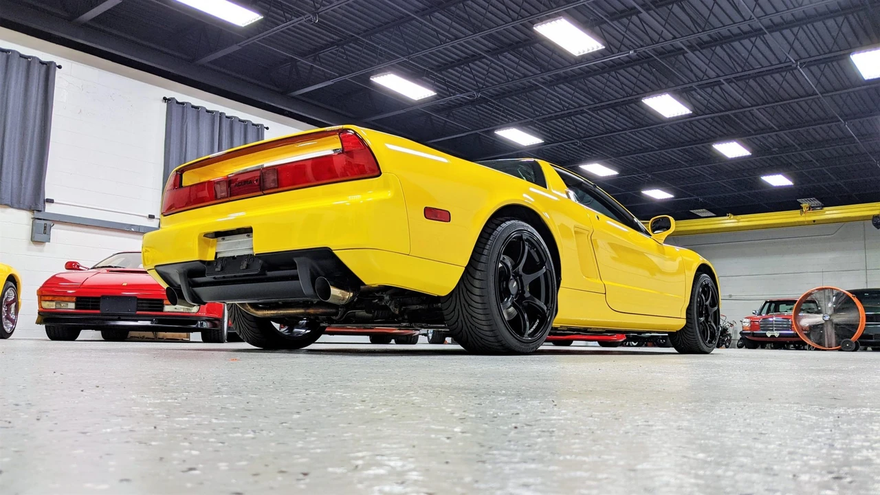 1997 Acura NA2 NSX - Image 11 of 31