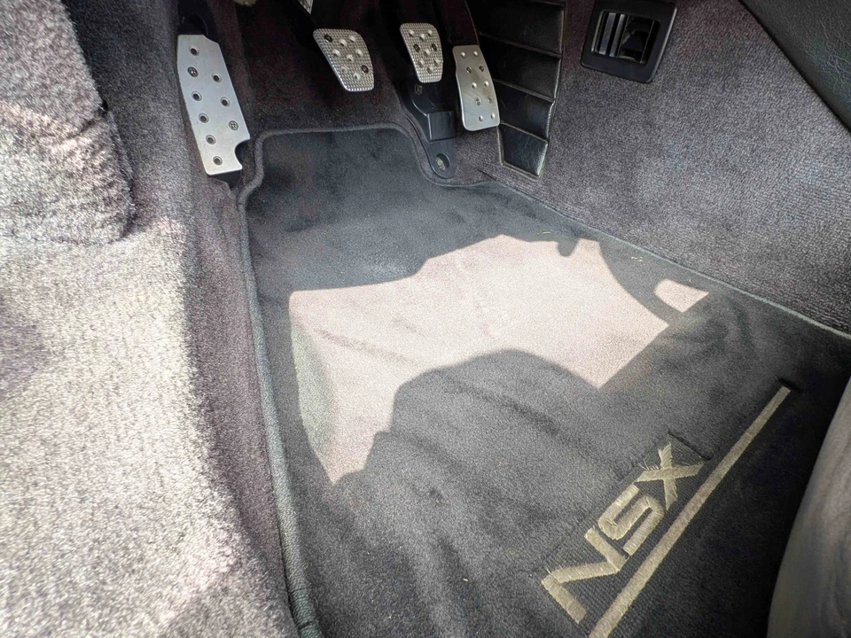 1997 Acura NA2 NSX - Image 28 of 31