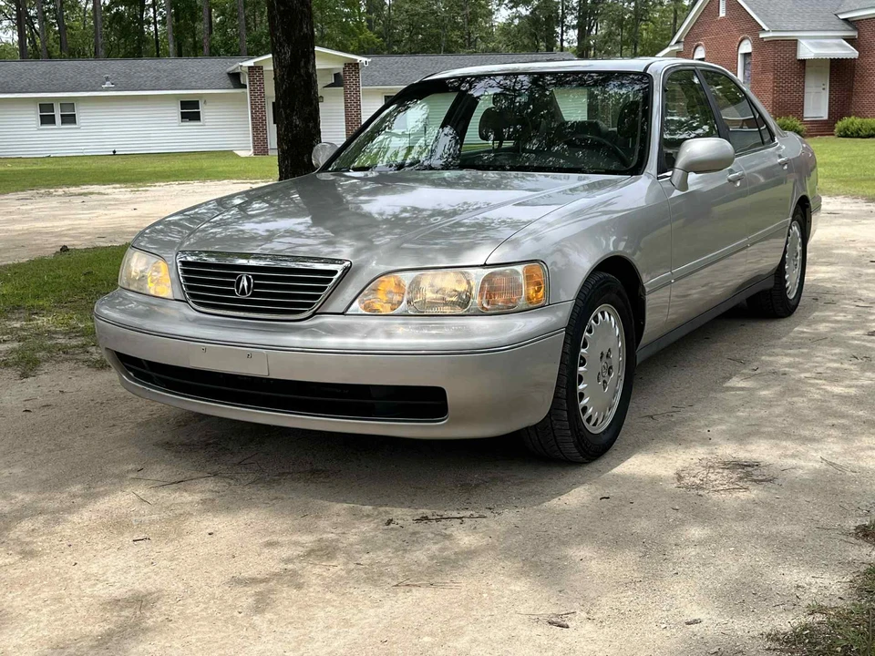 1997 Acura RL 1st Gen - Image 3 of 31