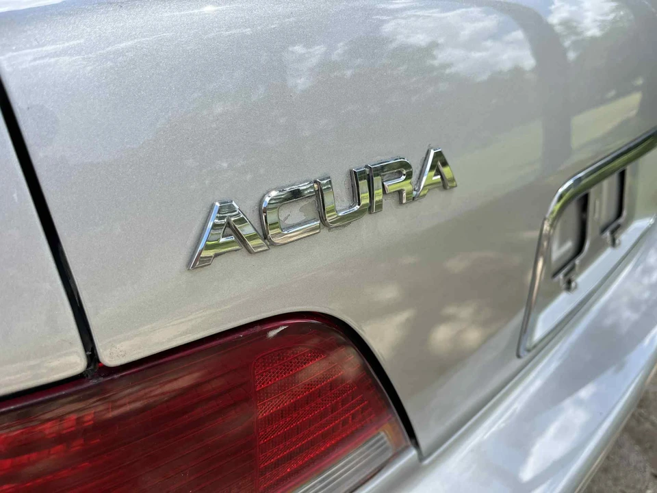 1997 Acura RL 1st Gen - Image 20 of 31