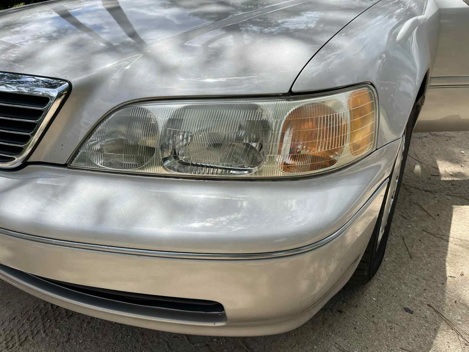 1997 Acura RL 1st Gen - Image 11 of 31