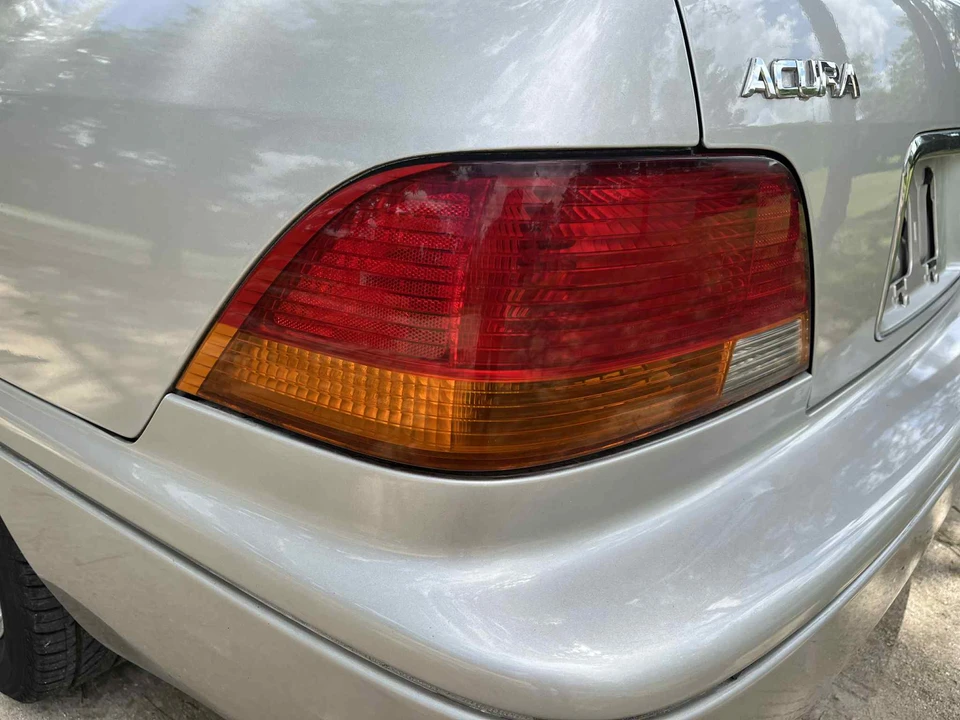 1997 Acura RL 1st Gen - Image 18 of 31