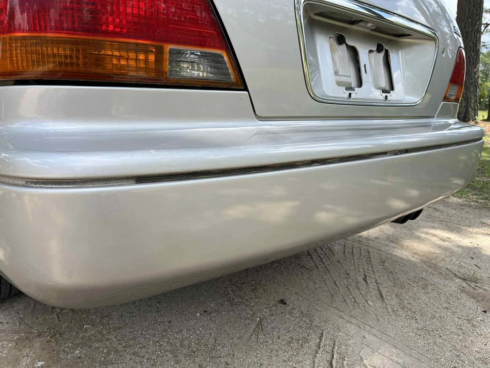 1997 Acura RL 1st Gen - Image 22 of 31