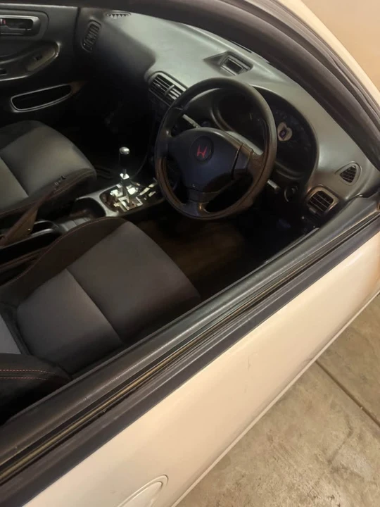 1997 Acura Integra 3rd Gen - Image 11 of 12