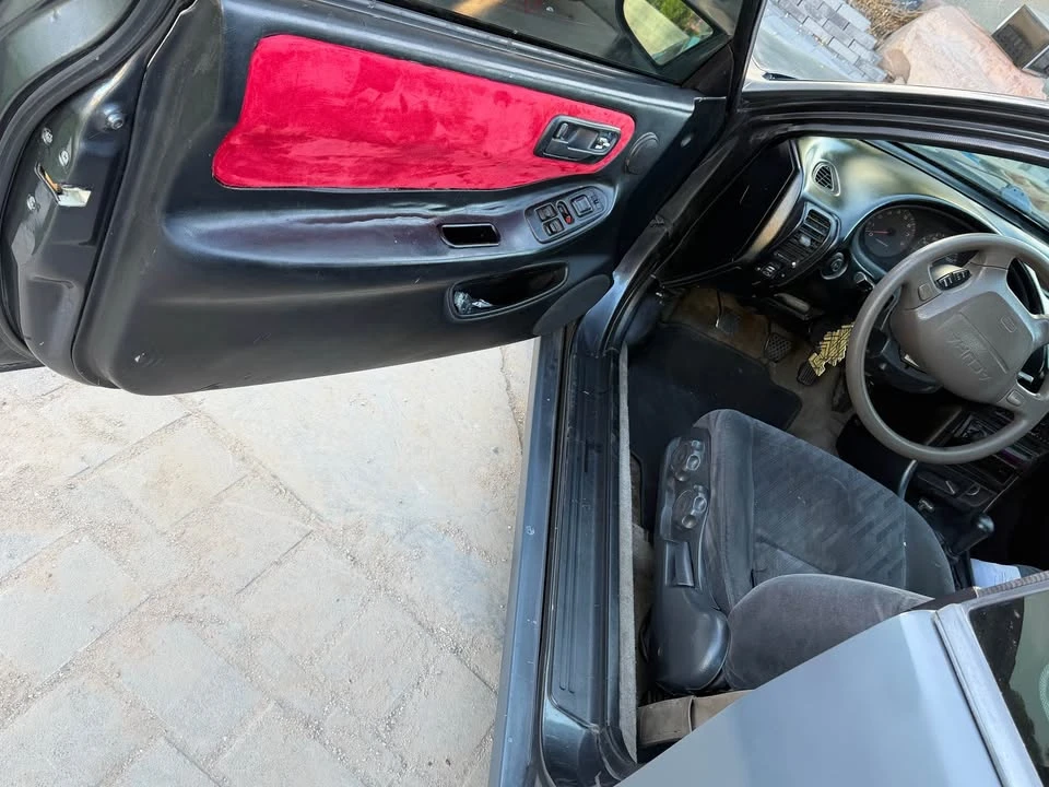1997 Acura Integra 3rd Gen - Image 3 of 7