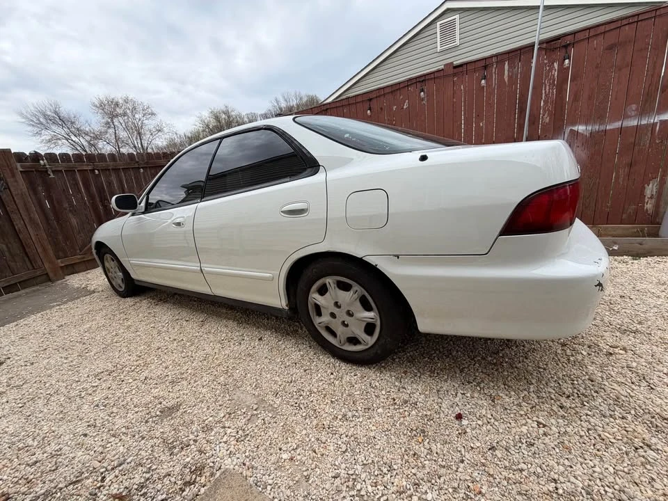 1997 Acura Integra 3rd Gen - Image 2 of 7