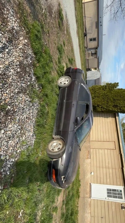 1997 Acura Integra 3rd Gen - Image 3 of 4