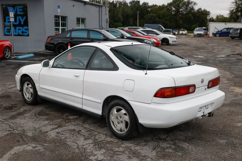 1997 Acura Integra 3rd Gen - Image 9 of 10