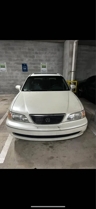 1997 Acura RL 1st Gen - Image 2 of 7