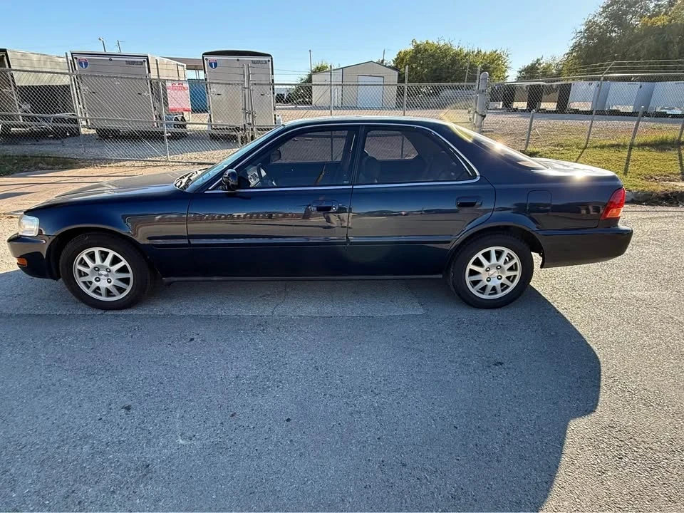 1997 Acura TL 1st Gen - Image 8 of 10