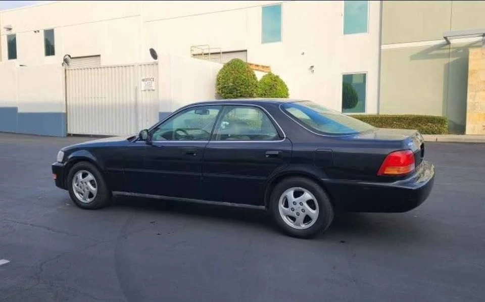 1997 Acura TL 1st Gen - Image 2 of 10