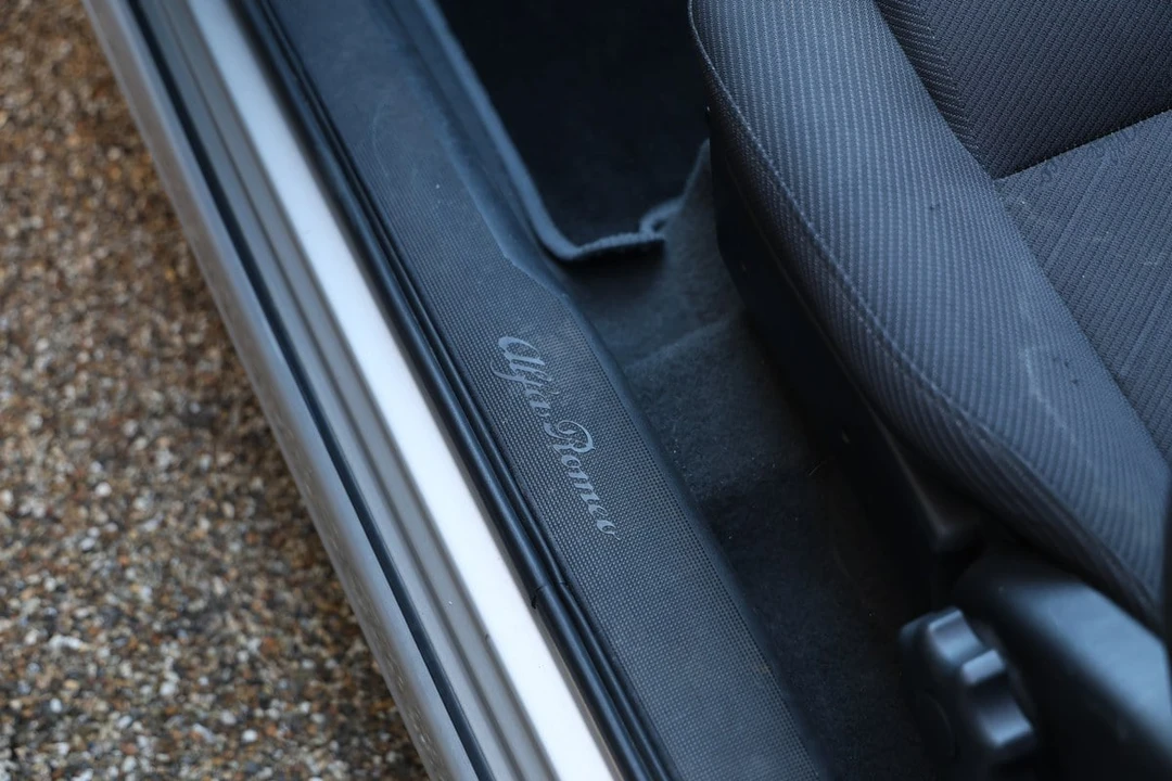 1997 Alfa Romeo 145 Quadrifoglio - Image 24 of 30