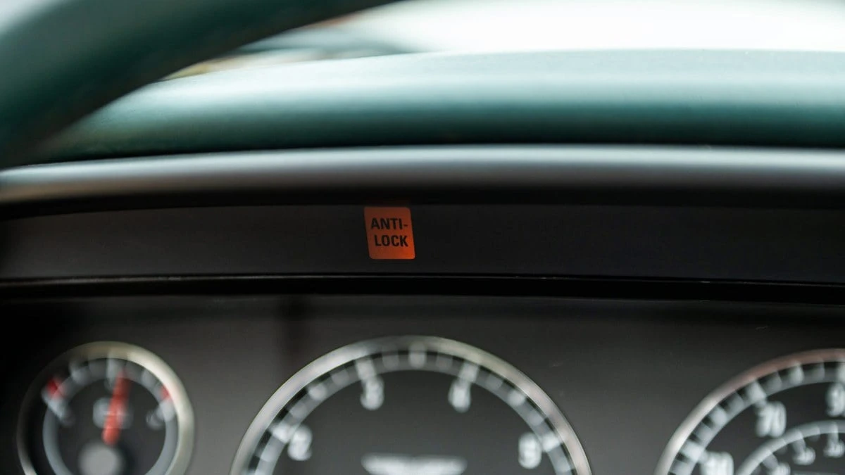 1997 Aston Martin DB7 - Image 25 of 30