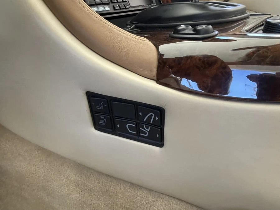 1997 Aston Martin DB7 - Image 13 of 17