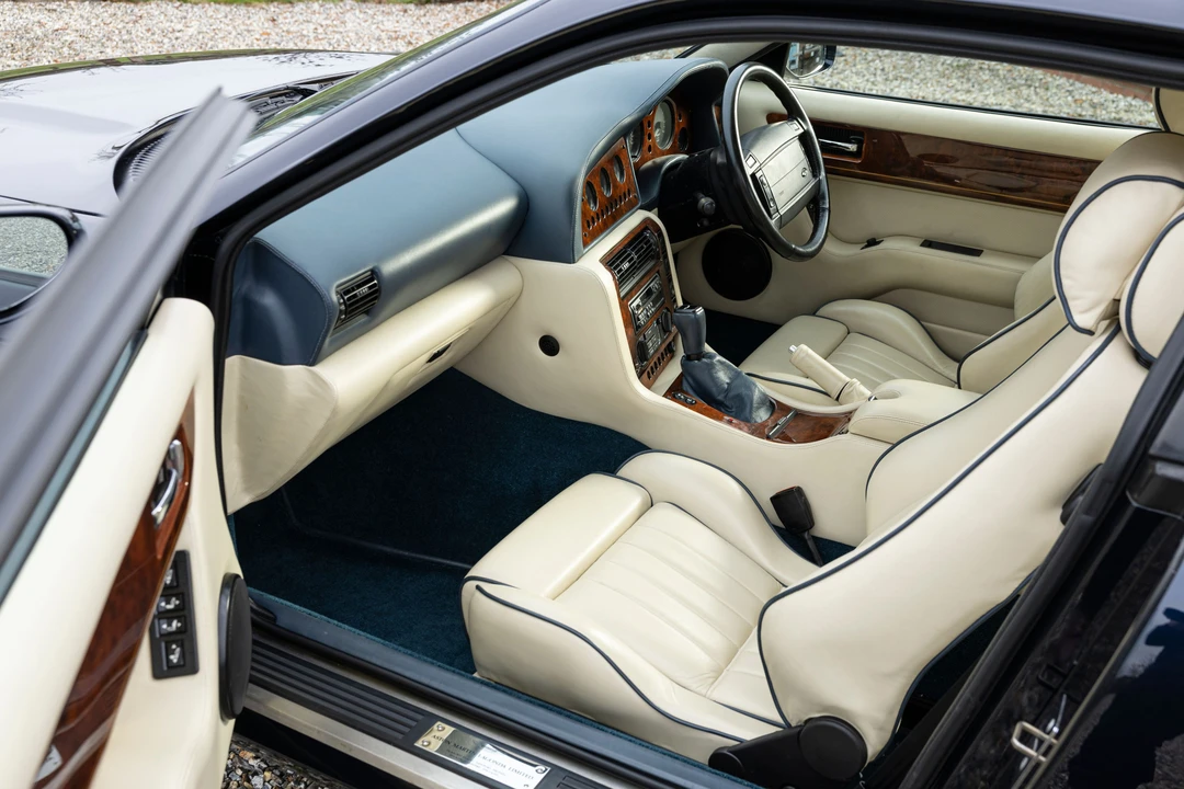 1997 Aston Martin V8 Coupe - Image 12 of 31