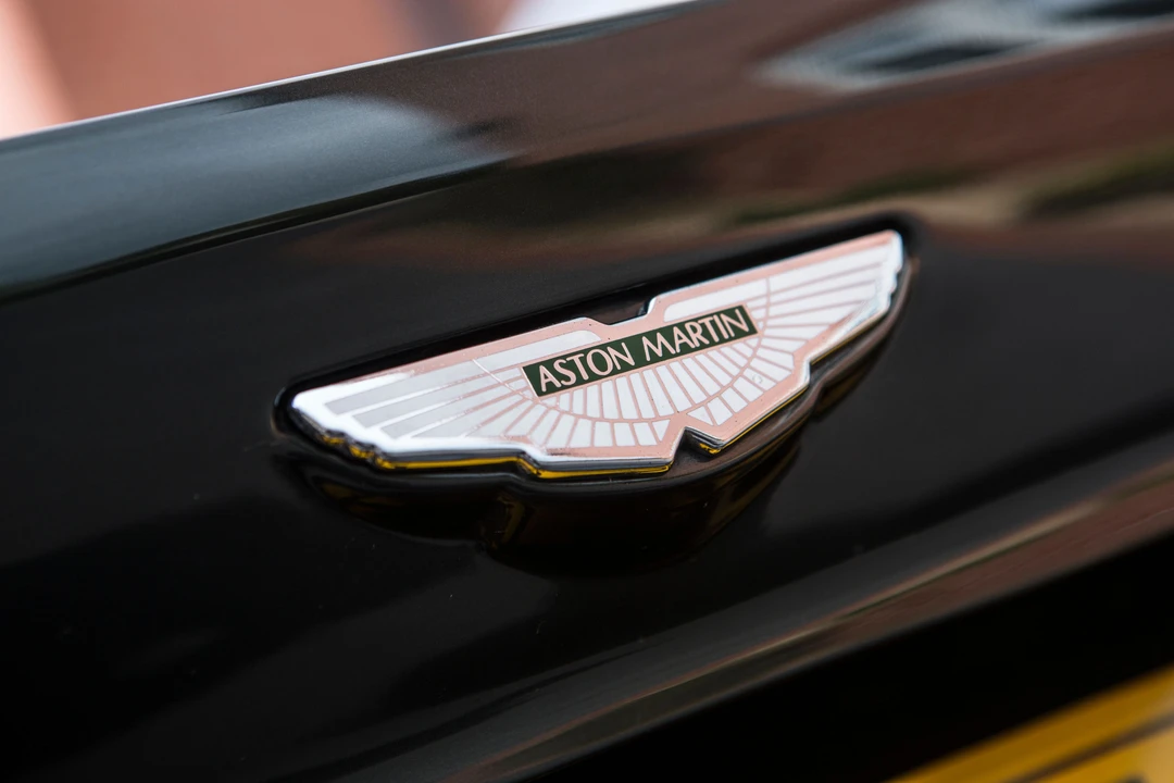 1997 Aston Martin V8 Coupe - Image 7 of 30