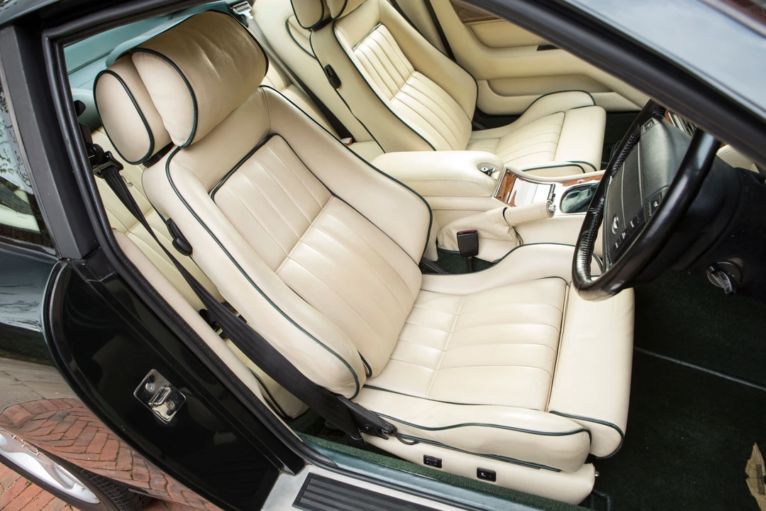 1997 Aston Martin V8 Coupe - Image 11 of 30