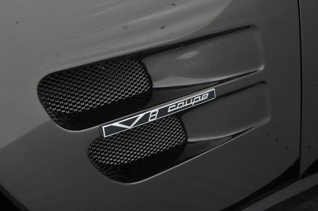 1997 Aston Martin V8 Coupe - Image 12 of 18