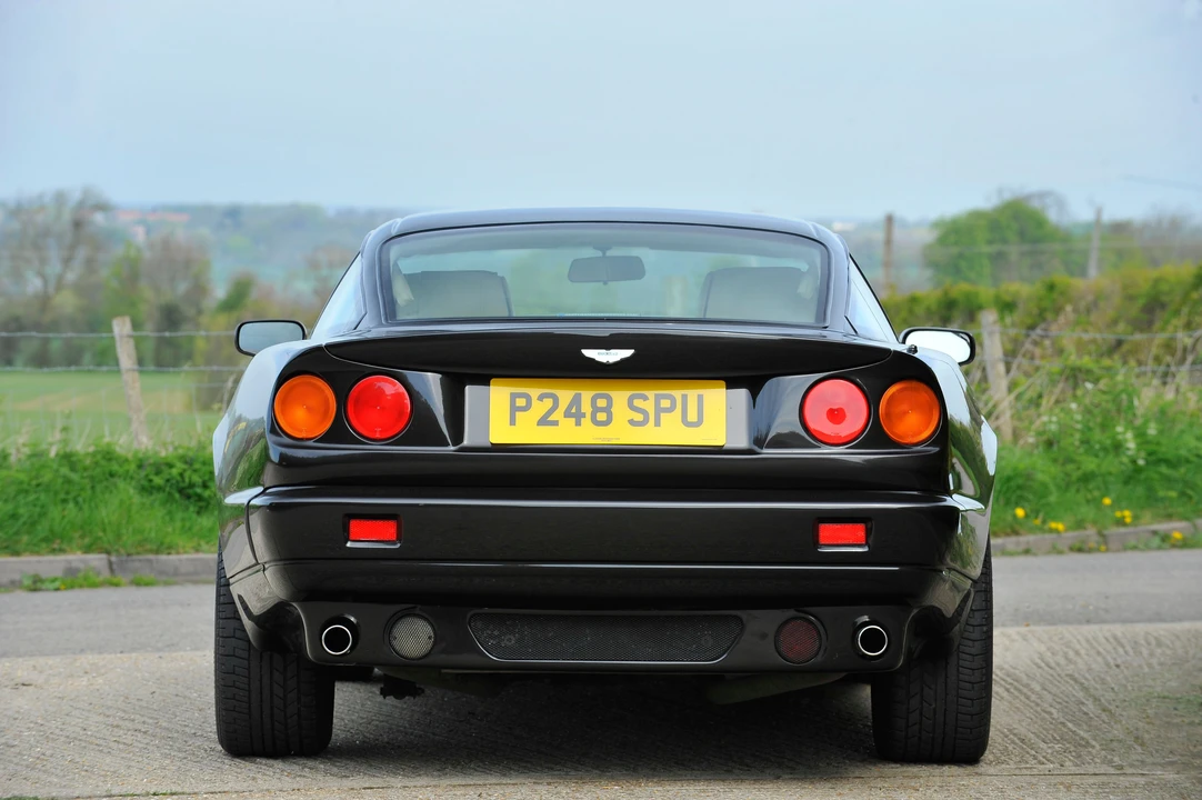 1997 Aston Martin V8 Coupe - Image 9 of 18