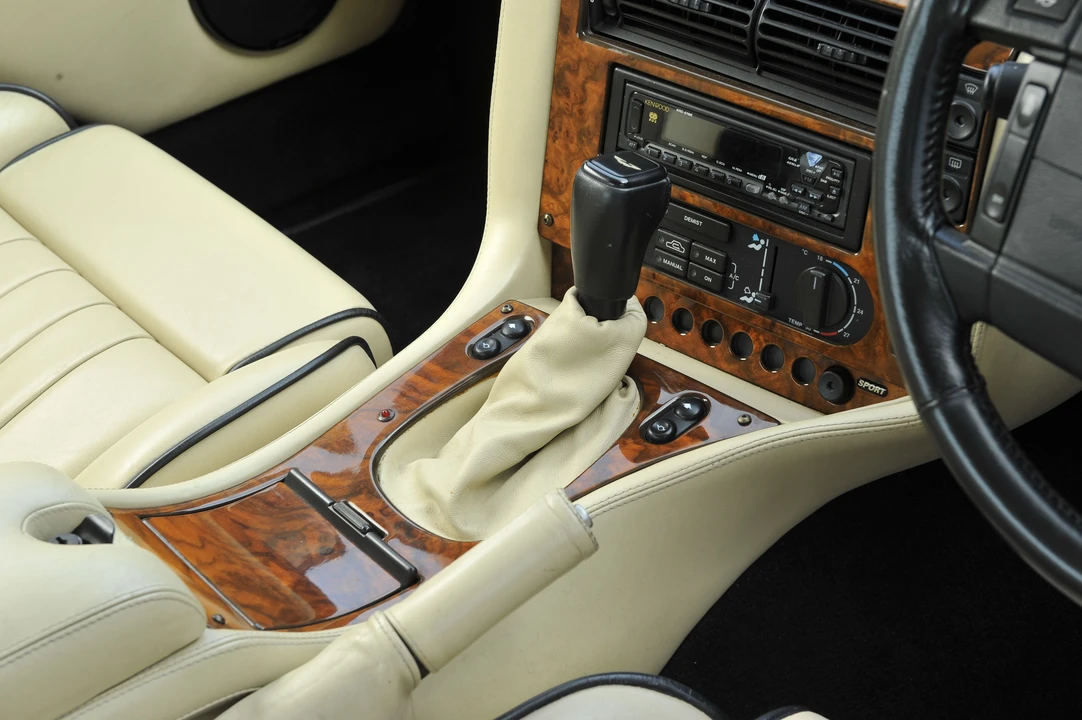 1997 Aston Martin V8 Coupe - Image 2 of 18