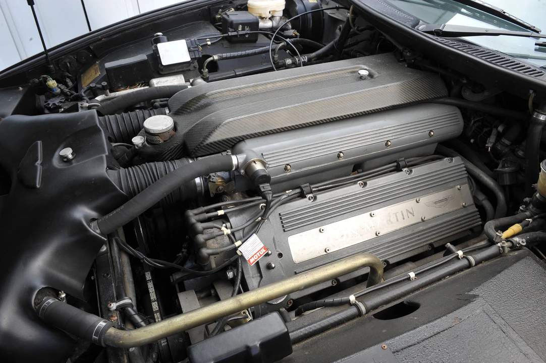 1997 Aston Martin V8 Coupe - Image 13 of 18