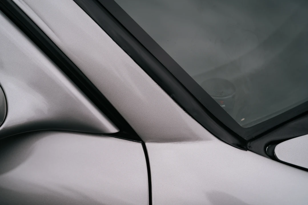 1997 Aston Martin V8 Coupe - Image 25 of 31