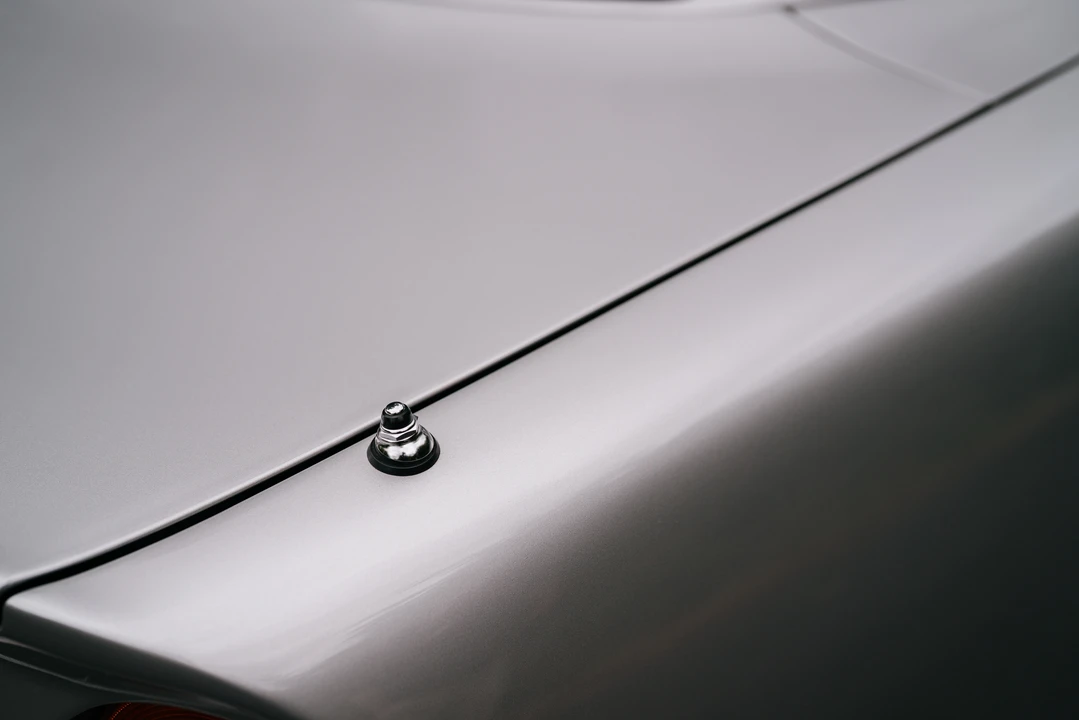 1997 Aston Martin V8 Coupe - Image 26 of 31