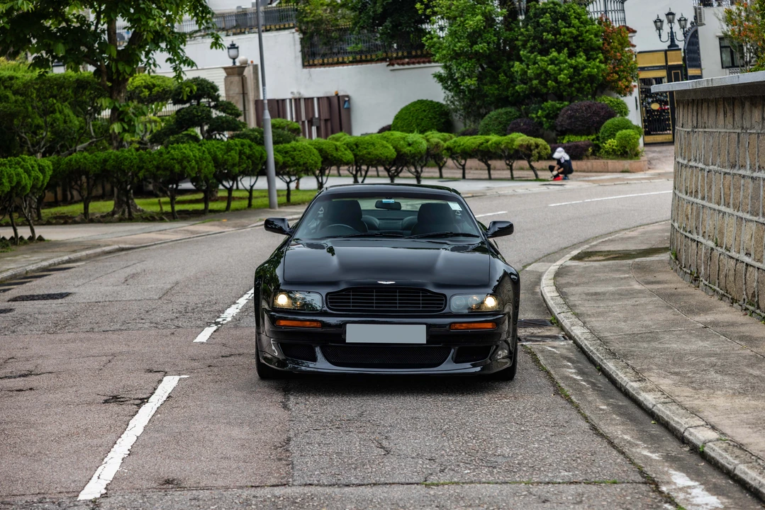 1997 Aston Martin Vantage (1993-2000) - Image 2 of 31